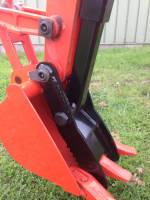 Extreme Metal Products, LLC - Kubota BX25D and BX23S Tractor Mechanical Backhoe Thumb - Image 3